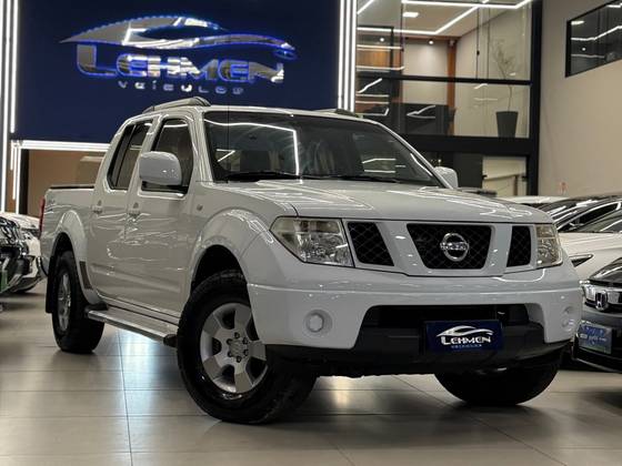 NISSAN FRONTIER 2.5 XE 4X4 CD TURBO ELETRONIC DIESEL 4P MANUAL